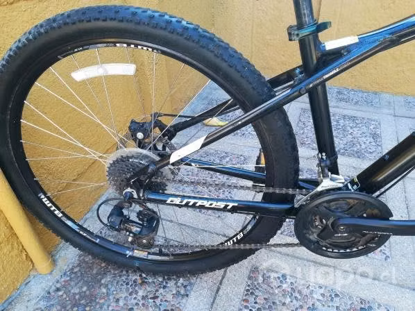 Bicicleta GT Outpost