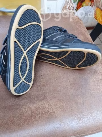 Zapatillas negras - Imagen 2