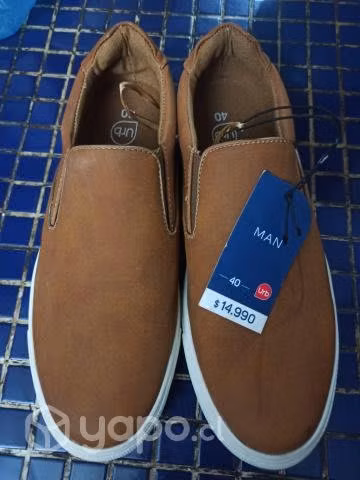 Zapatos marca URB numero 40, color cafe, Nuevos 8