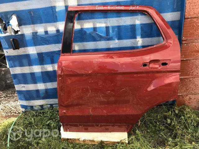 Puerta Trasera LH Ford Explorer (2019)