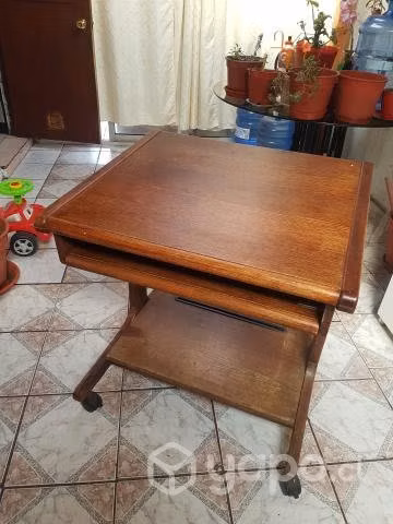 Mesa computador impecable de madera - Imagen 4