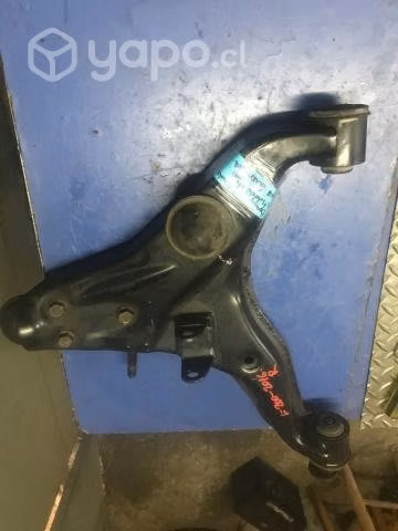 Bandeja inferior derecha Mitsubishi L200 2016 al 2