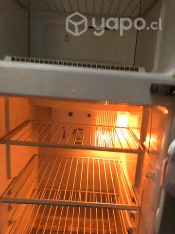 Refrigerador LG usado en buen estado