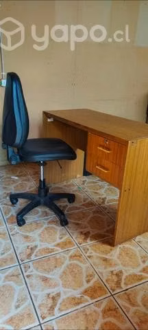 Escritorio y silja