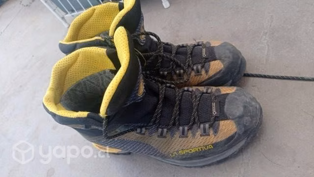 Zapatos Media Montaña La Sportiva perfecto estado