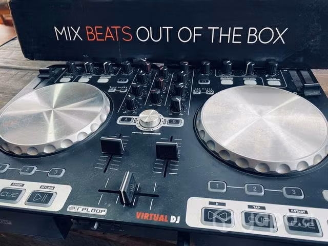 Controlador Reloop beatmix Virtual DJ