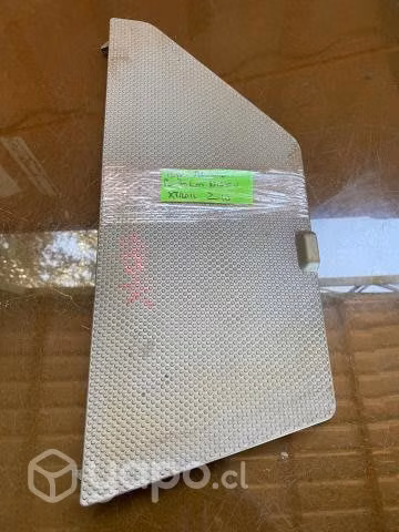 Tapa derecha maletero Nissan Xtrail 2010
