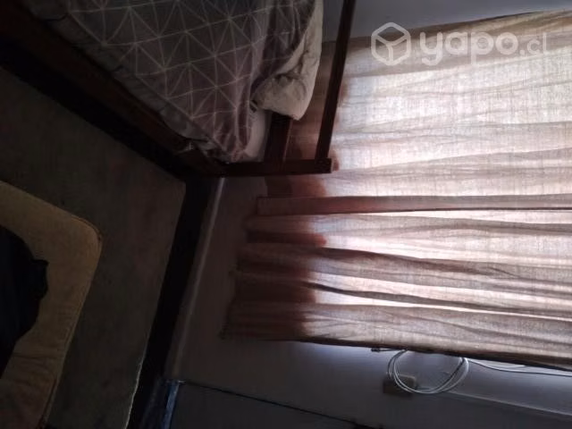 Cama de 1 y media plaza con conchon