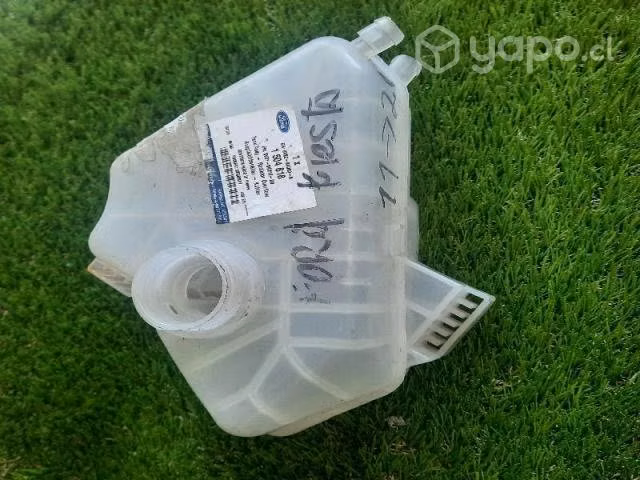 Deposito de agua ford fiesta 11 20