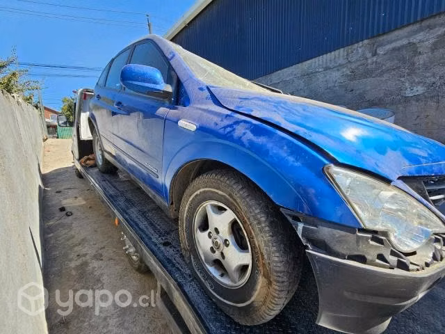 Jeep Ssangyong Actyon 2.0 4x2 petrolero al desarme