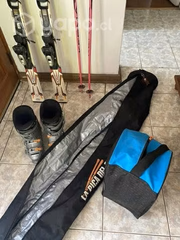 Skies Rossignol 1.42 + botas, bastones y bolsos
