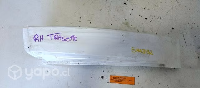 Moldura Exterior Pilar Trasero Derecho (SNA3132) S