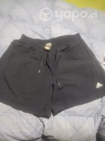 Schort adidas talla m solo 2 posturas