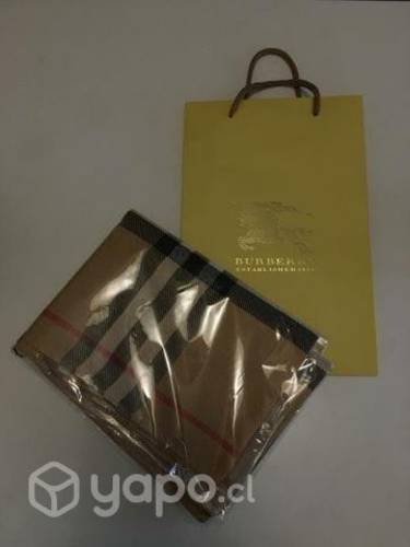 Burberry estampado yapo hot sale