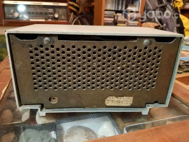 Antigua radio marca philips años 60