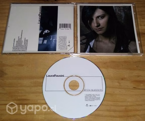 Laura Pausini - Resta In Ascolto (En Italiano)