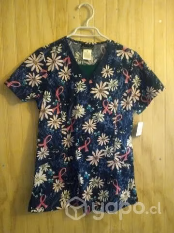 Ropa trabajo area salud con bolsillos talla xs. v
