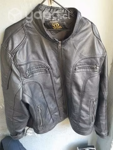 Chaqueta ecocuero