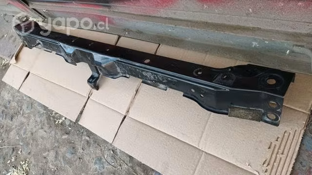Frontal superior Nissan np300