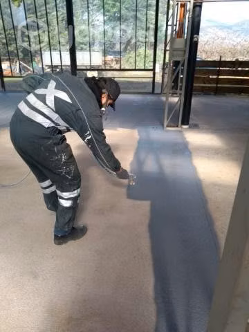 Tineta alto tráfico gris