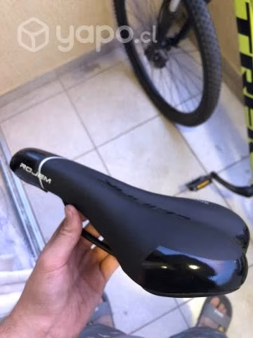bicicleta trek marlín 5 año 2019 y accesorio