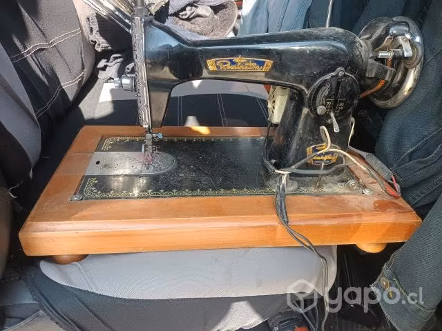 Maquina de coser Remington