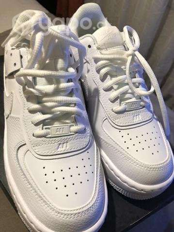 Zapatillas Nike - Imagen 2