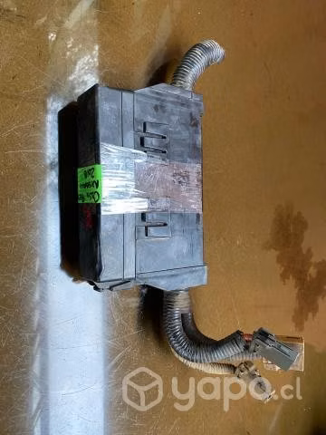 Caja Relay motor Nissan NP300 2018