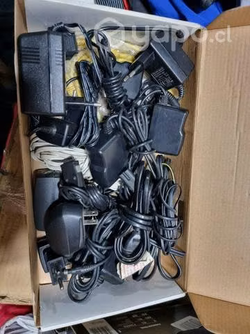 Cables, cargadores,cables de red, etc