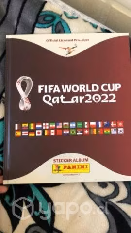 Álbum tapa dura Qatar 2022 con cristiano y messi