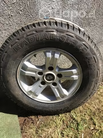Llanta los sorento