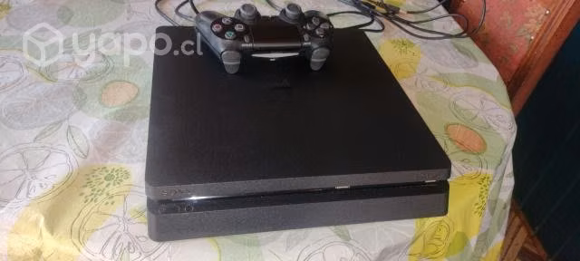 Play station 4 Slim 1 Tb