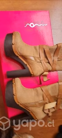 Botas nuevas de 100% cuero