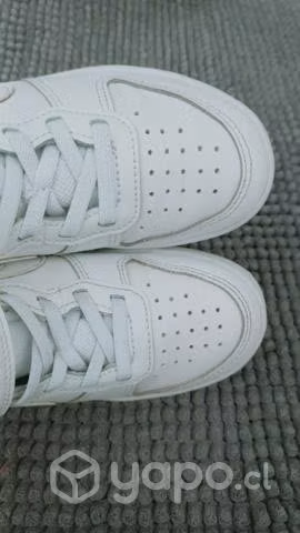 Zapatillas con muy poco uso