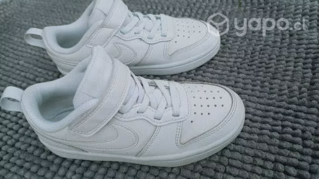 Zapatillas con muy poco uso