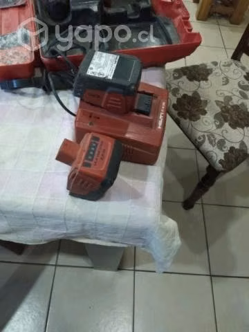 Cargador hilti C4/36 baterías 14.4v 2.0ah y maleta