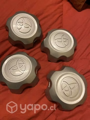 Tapas de llantas Toyota Hilux