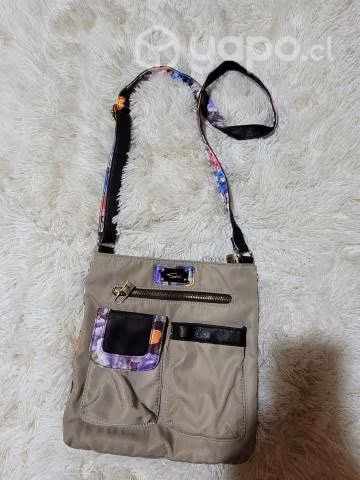 Bolsos y carteras usadas