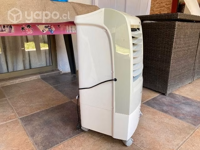 Enfriador de aire Kendal muy poco uso