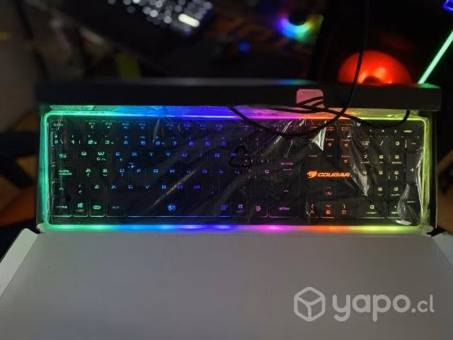 Teclado Cougar Vantar