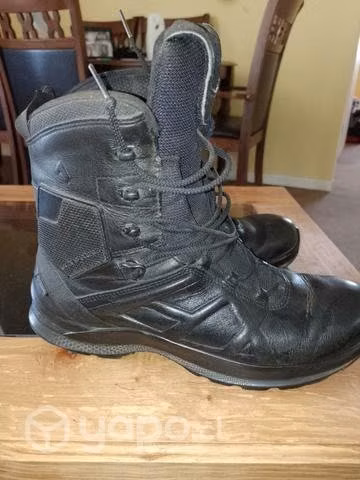 Botas tácticas cuero