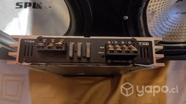 Woofer doble amplificado