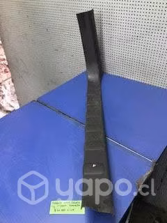 Cubre zocalo delantero izquierdo Nissan Navara 200