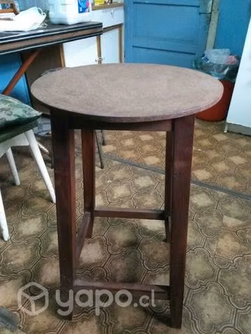 Mesa d rincon en buen estado