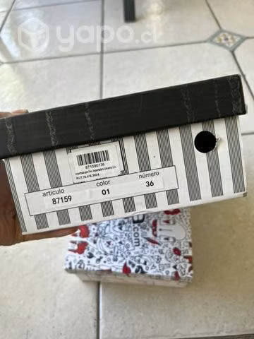 Zapato charol negro Gotta
