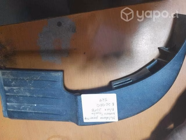 Moldura de parachoque trasero toyota hilux 2018