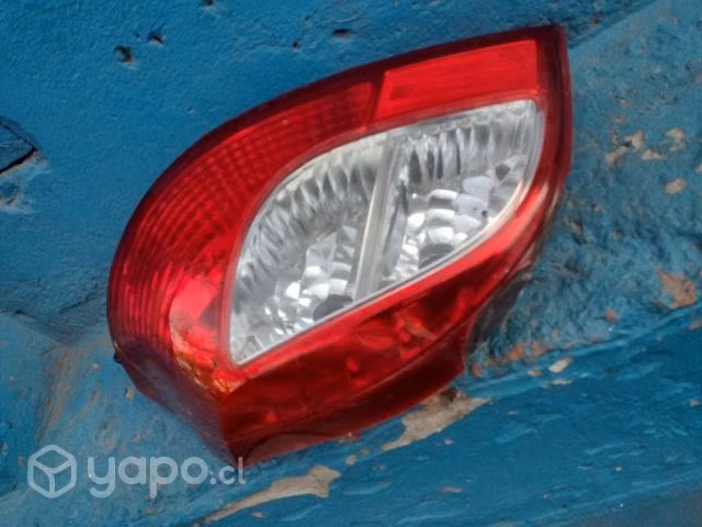 Foco trasero izquierdo suzuki alto 800