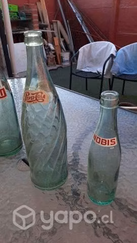 Botellas de vidrio antiguas