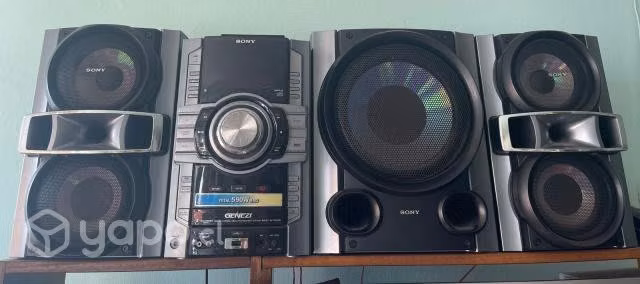 Equipo de música sony genezi total 590w rms