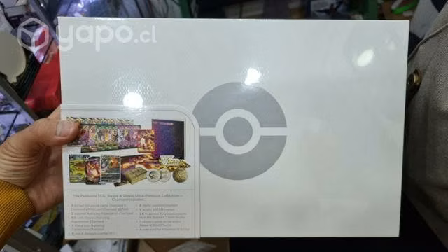 Charizard Ultimate Premium Collection esp / ing